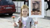 U MARŠU ZA POGINULE DEDUŠKE: Ovako je izgledala centralna državna ceremonija u Beogradu na Groblju oslobodilaca